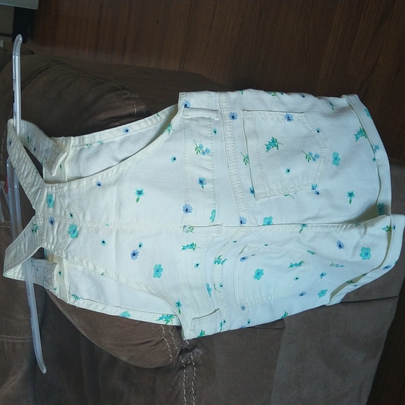 Jumpsuits - Picture 8 of 12